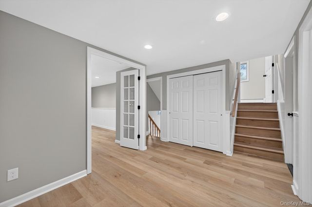 21 Gay Lore Drive, Huntington, NY 11743