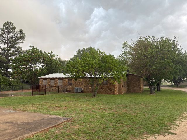 210 Jones Road, Graford, TX 76449