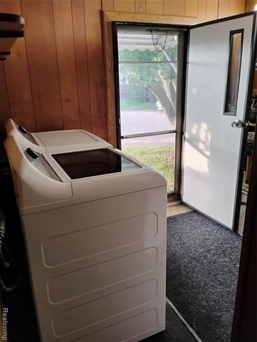 2099 Mary Ann, Troy, MI 48083