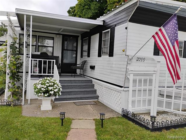 2099 Mary Ann, Troy, MI 48083