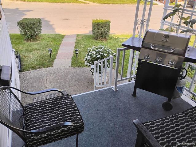 2099 Mary Ann, Troy, MI 48083