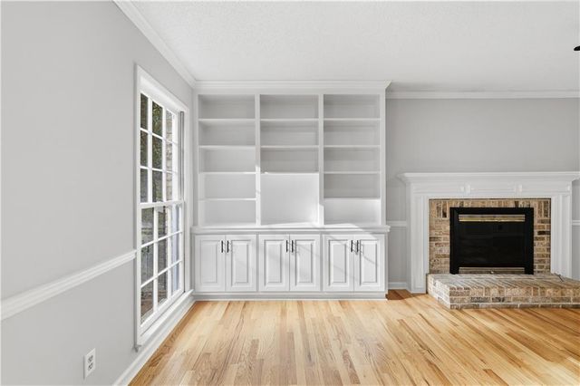 2706 Lillie Lake Drive SW, Marietta, GA 30064