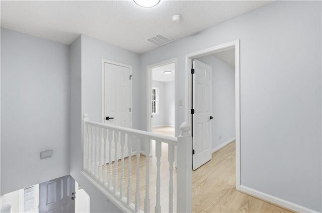 2706 Lillie Lake Drive SW, Marietta, GA 30064