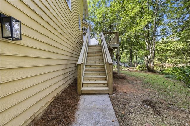 2706 Lillie Lake Drive SW, Marietta, GA 30064