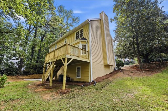 2706 Lillie Lake Drive SW, Marietta, GA 30064