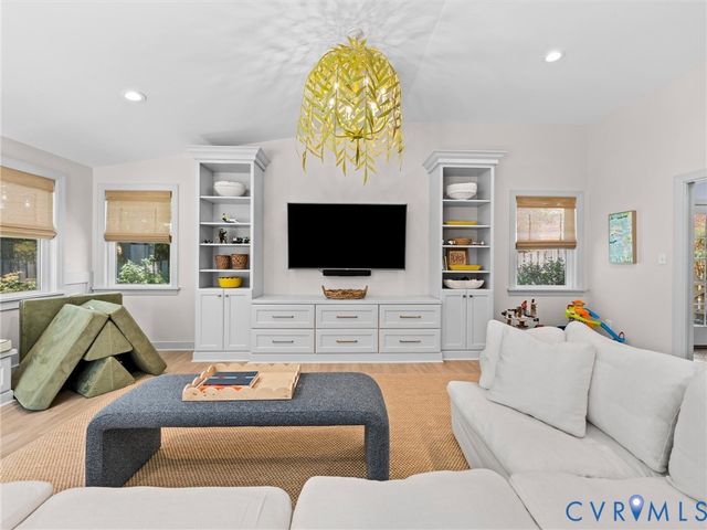 1010 Borden Rd, Henrico, VA 23229
