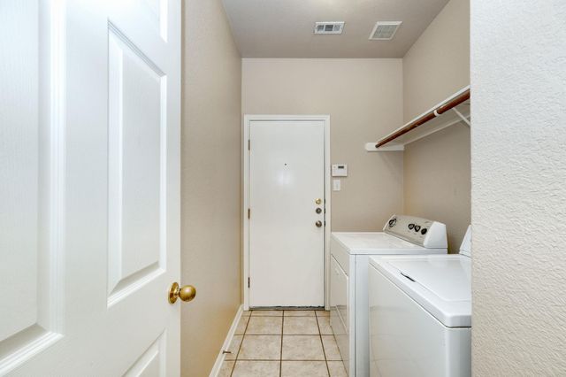 2744 Kickapoo Cavern DR, Pflugerville, TX 78660