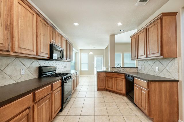 2744 Kickapoo Cavern DR, Pflugerville, TX 78660