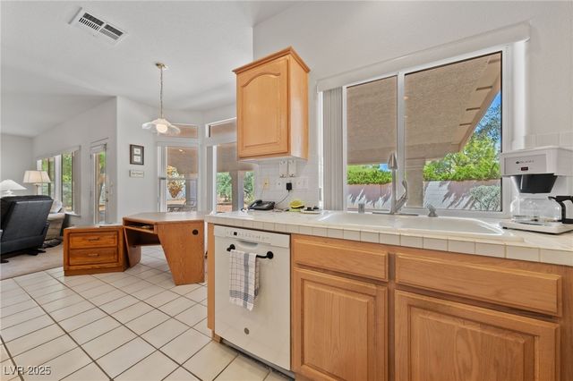 8128 Bay Pines Avenue, Las Vegas, NV 89128