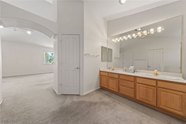 8128 Bay Pines Avenue, Las Vegas, NV 89128