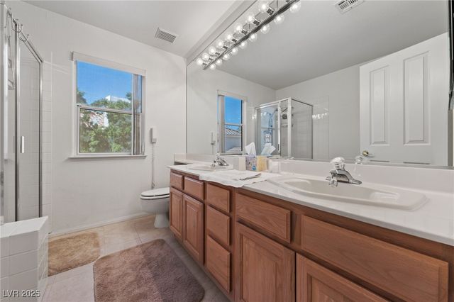 8128 Bay Pines Avenue, Las Vegas, NV 89128