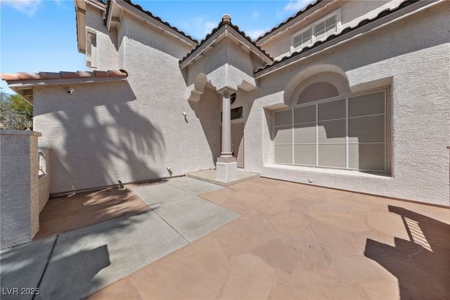 8128 Bay Pines Avenue, Las Vegas, NV 89128