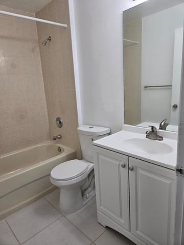 4944 Leeward Lane 3705, Fort Lauderdale, FL 33312