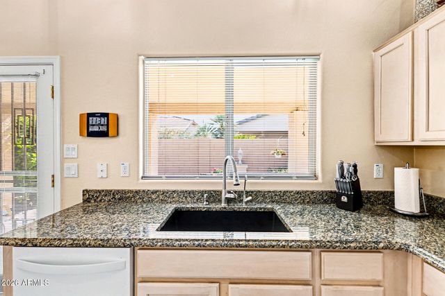 3609 E HAZELTINE Way, Chandler, AZ 85249