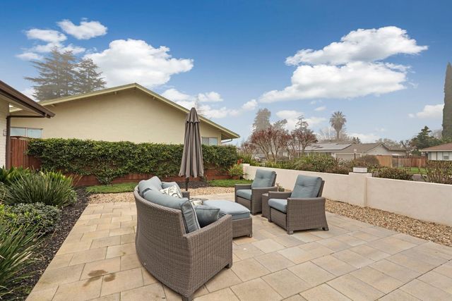 4140 Oakridge Way, Stockton, CA 95204