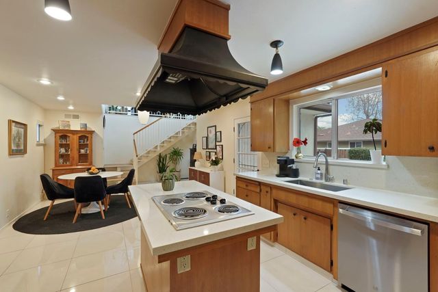 4140 Oakridge Way, Stockton, CA 95204