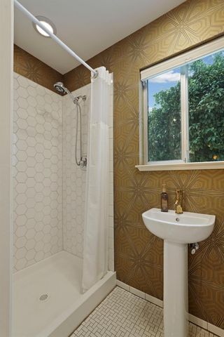 4140 Oakridge Way, Stockton, CA 95204