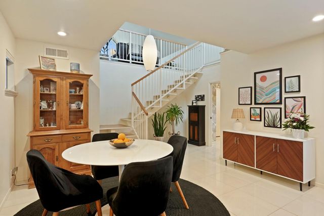 4140 Oakridge Way, Stockton, CA 95204