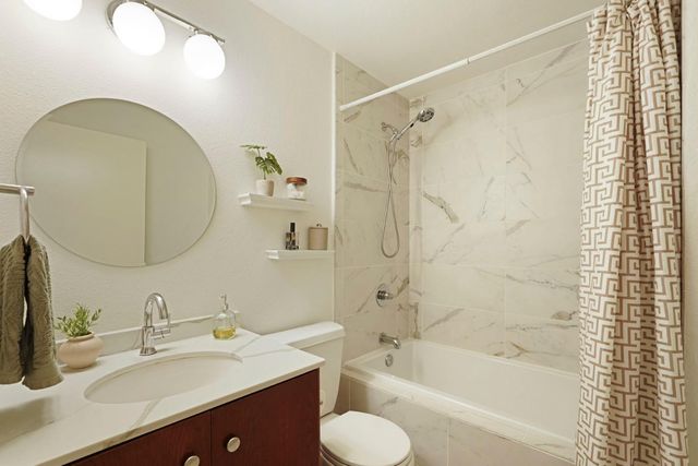 4140 Oakridge Way, Stockton, CA 95204