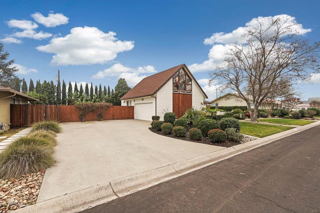 4140 Oakridge Way, Stockton, CA 95204