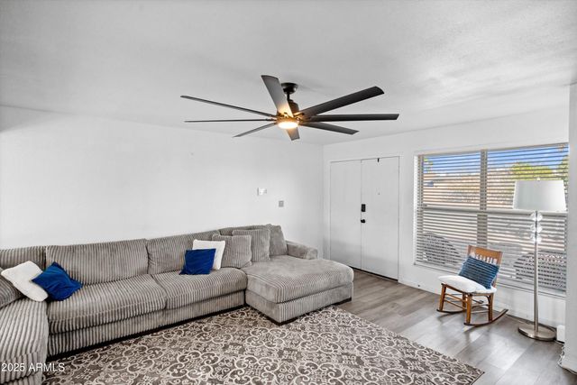 10443 W BUTLER Drive, Peoria, AZ 85345