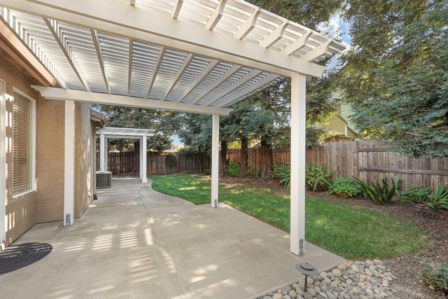 2616 Ponderosa Dr, Lodi, CA 95242