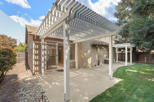 2616 Ponderosa Dr, Lodi, CA 95242