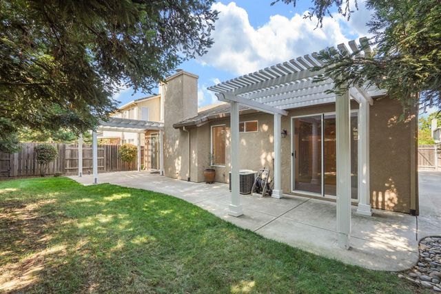2616 Ponderosa Dr, Lodi, CA 95242