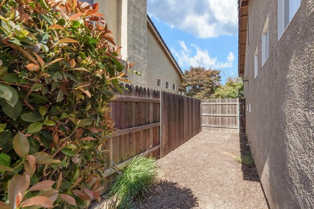 2616 Ponderosa Dr, Lodi, CA 95242