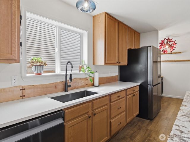 1813 Charles Street, Dupont, WA 98327
