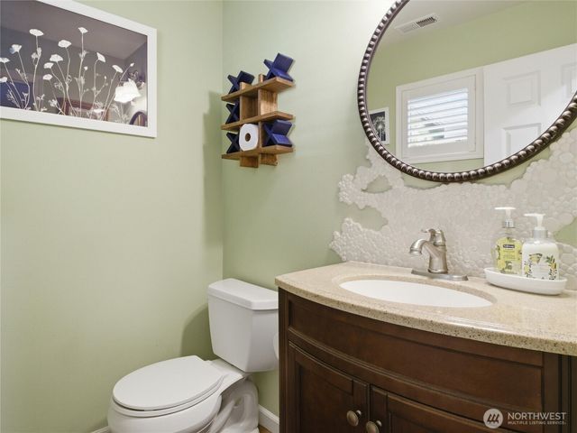 1813 Charles Street, Dupont, WA 98327