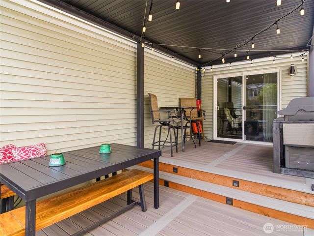 1813 Charles Street, Dupont, WA 98327
