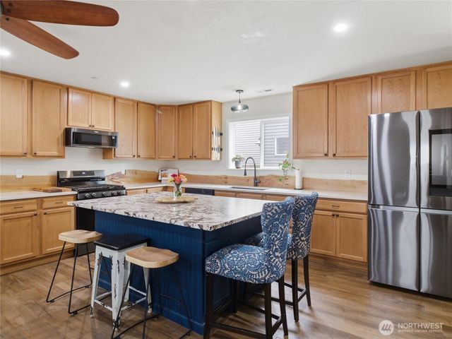 1813 Charles Street, Dupont, WA 98327