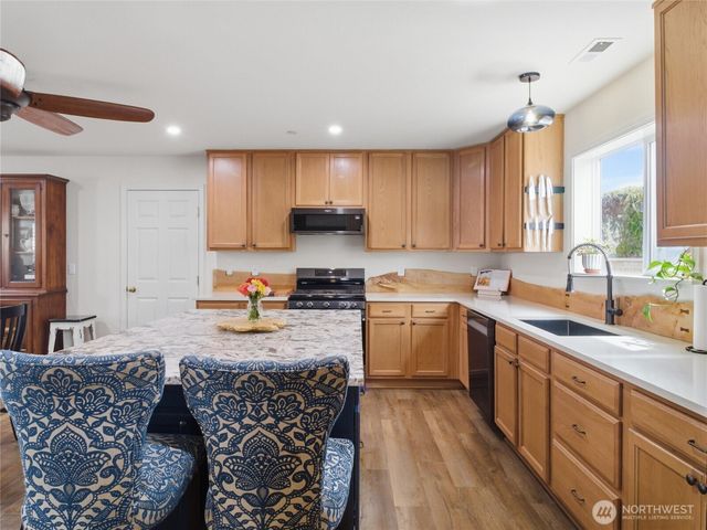 1813 Charles Street, Dupont, WA 98327
