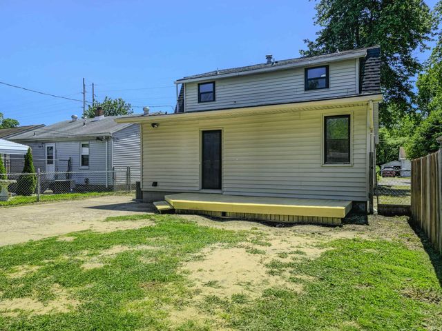 1024 Vanderburgh Avenue, Evansville, IN 47711