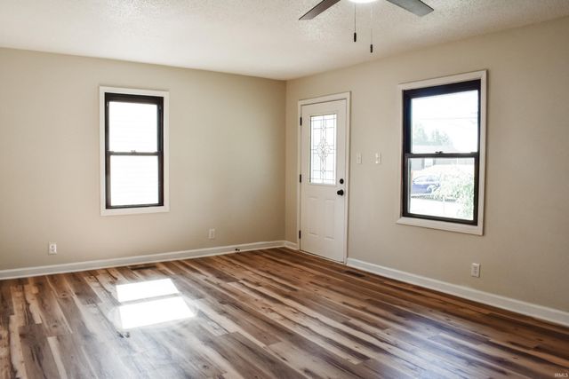 1024 Vanderburgh Avenue, Evansville, IN 47711