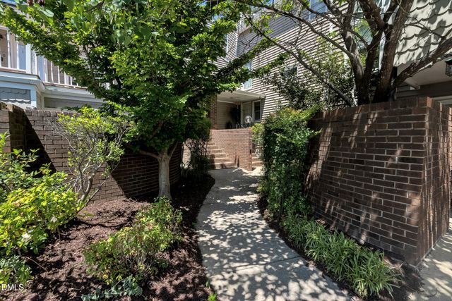 7010 Sandy Forks Road 106, Raleigh, NC 27615