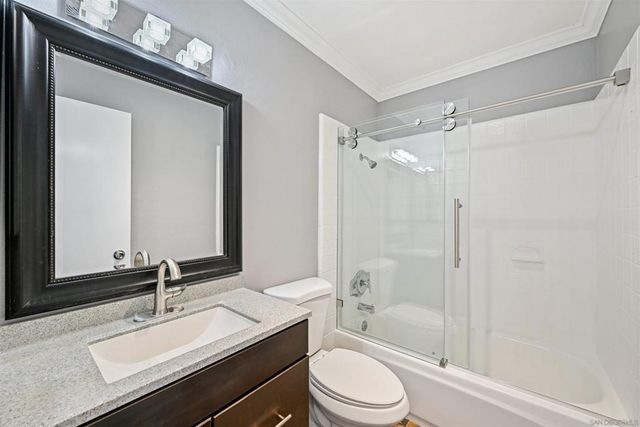 2330 Hosp Way 202, Carlsbad, CA 92008