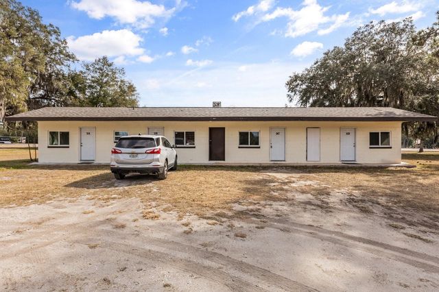 8010 SE US HIGHWAY 301, Hawthorne, FL 32640