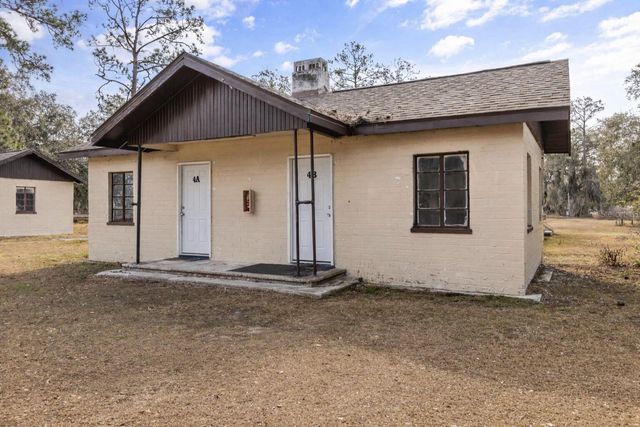 8010 SE US HIGHWAY 301, Hawthorne, FL 32640