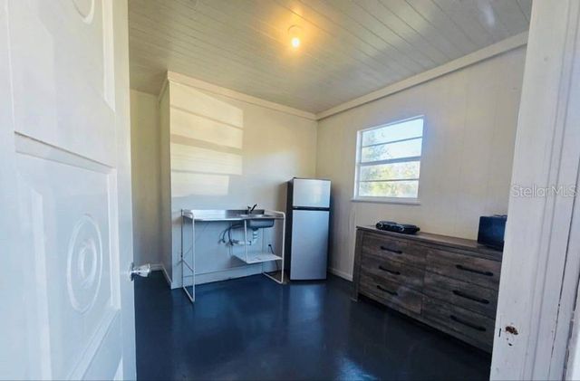 8010 SE US HIGHWAY 301, Hawthorne, FL 32640