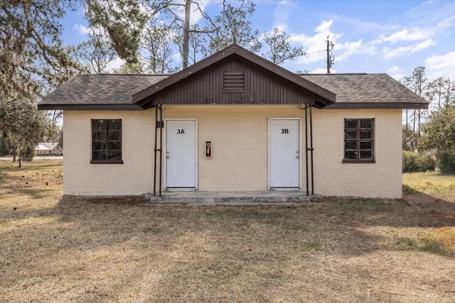 8010 SE US HIGHWAY 301, Hawthorne, FL 32640