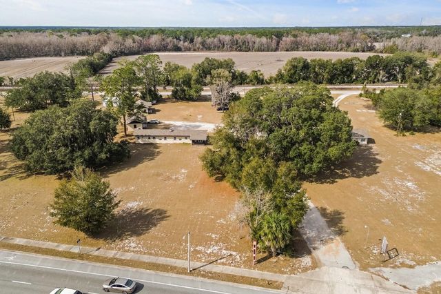 8010 SE US HIGHWAY 301, Hawthorne, FL 32640