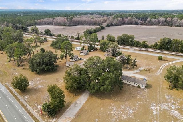 8010 SE US HIGHWAY 301, Hawthorne, FL 32640