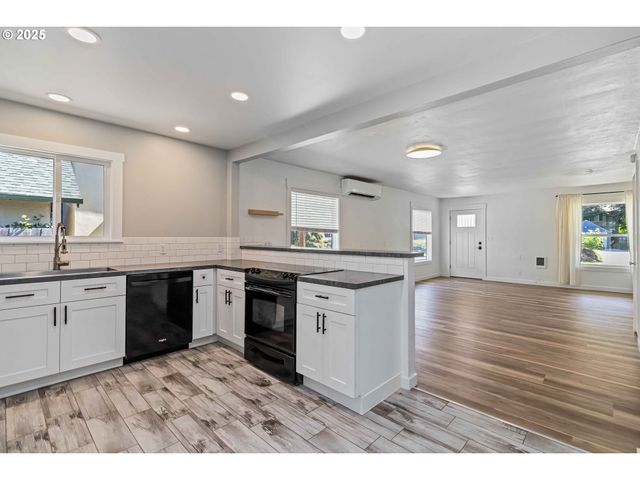 753 Se SUMNER St, Camas, WA 98607