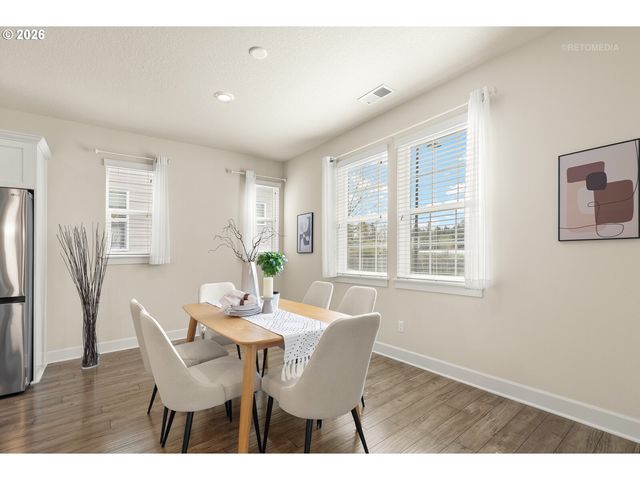 5389 Se DAVIS Rd, Hillsboro, OR 97123