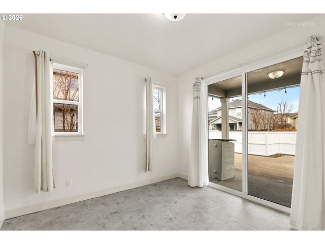 5389 Se DAVIS Rd, Hillsboro, OR 97123