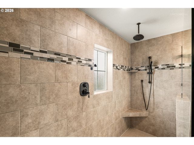 5389 Se DAVIS Rd, Hillsboro, OR 97123