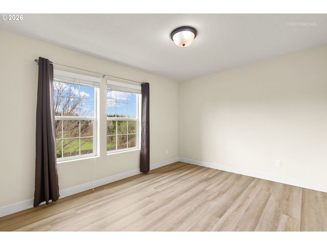 5389 Se DAVIS Rd, Hillsboro, OR 97123