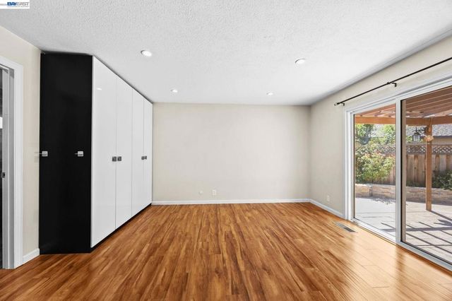 3207 DEFOE CT., Fremont, CA 94536